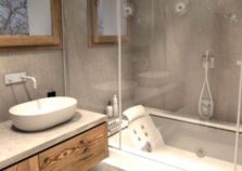 Modern Bathroom in Chalet Jardin d'Angele