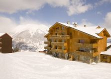 Deep snow around 24a Les Chalets de Montalbert