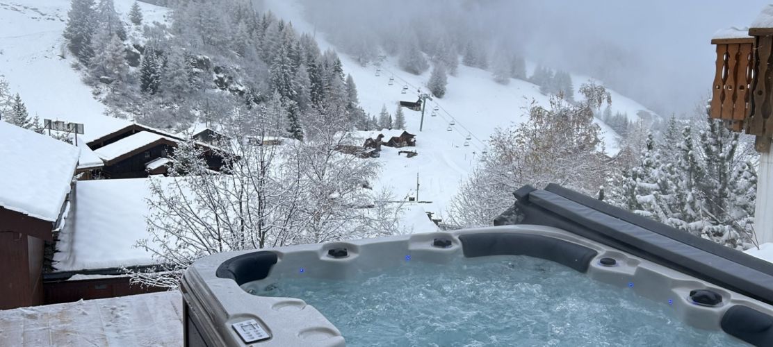 Hot Tub at Chalet le Lievre